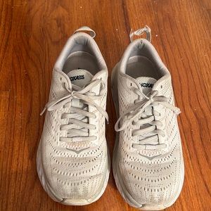 Hoka one one women’s arahi 4 size 6.5